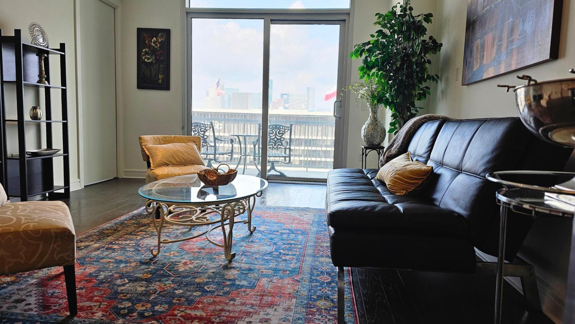 휴스턴 Luxury Highrise In Midtown - Skyline Views And Chic Decor 아파트 외부 사진